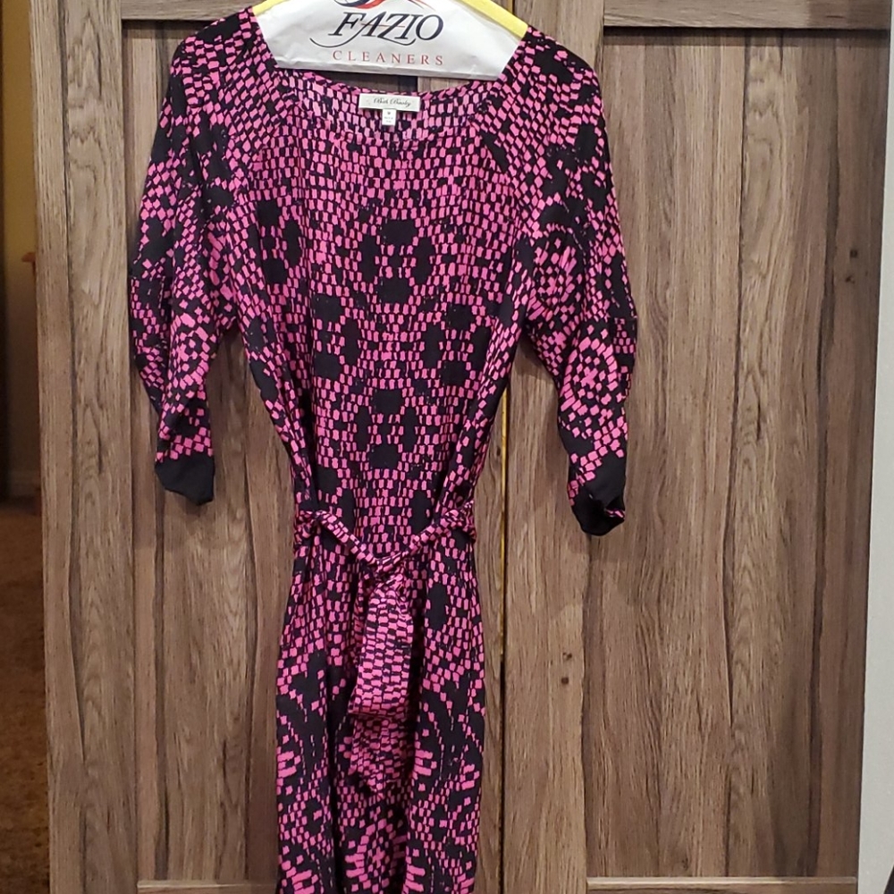 100%  Silk Gorgeous Dress! SZ M
